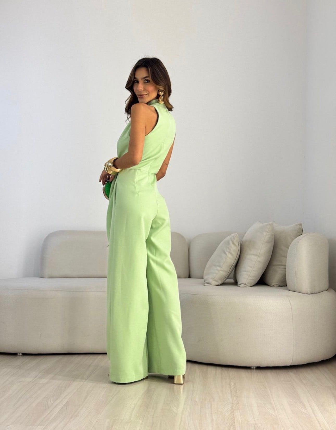 Carol | Mono estilizado con elegancia impecable - Marina Durán