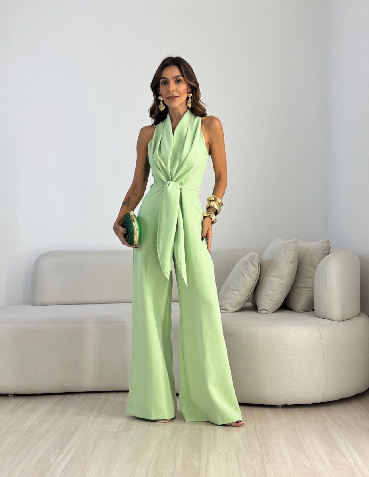 Carol | Mono estilizado con elegancia impecable - Marina Durán