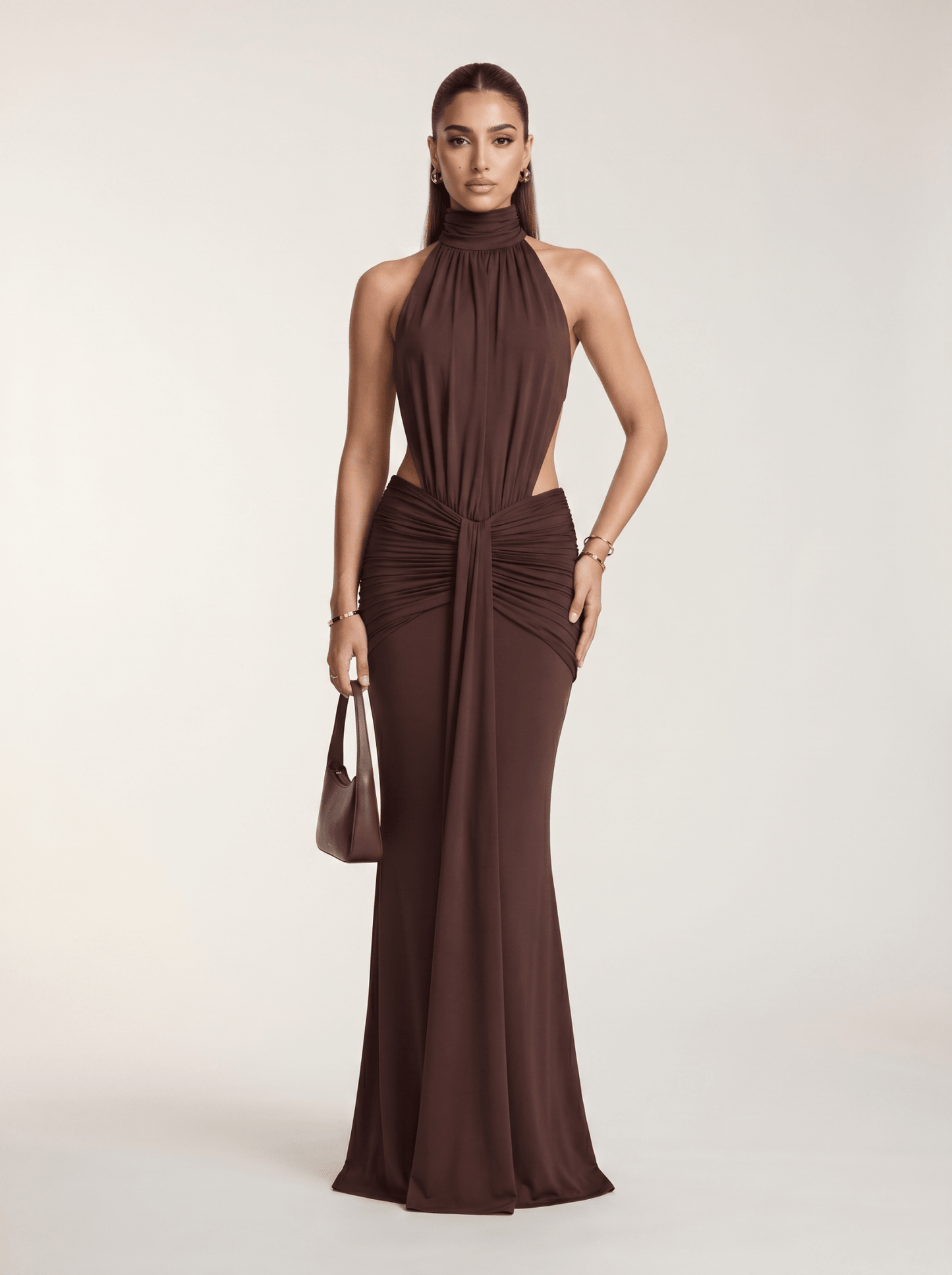 Silvia | Vestido Largo con Escote Halter - Elegancia y Glamour