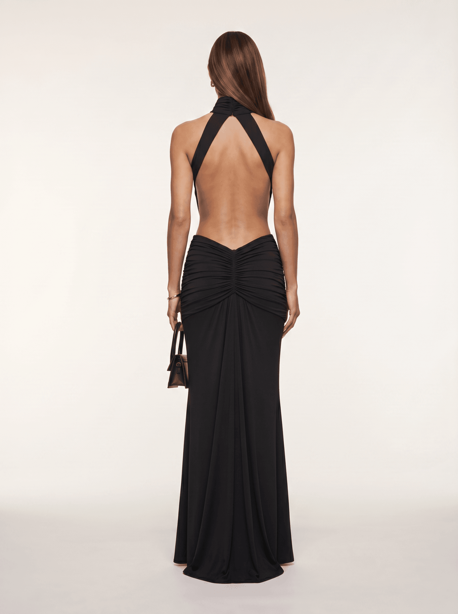 Silvia | Vestido Largo con Escote Halter - Elegancia y Glamour - Marina Durán