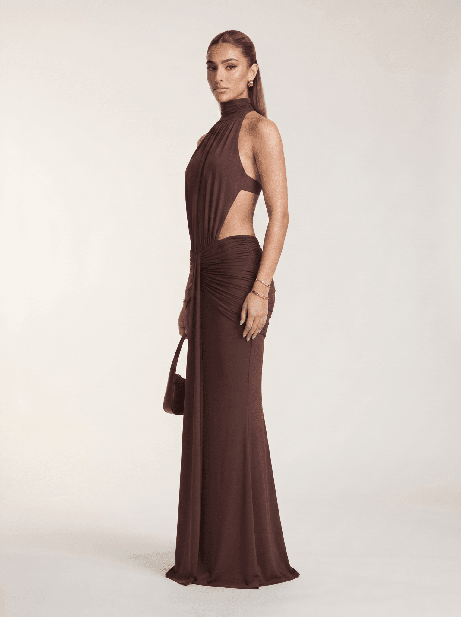 Silvia | Vestido Largo con Escote Halter - Elegancia y Glamour - Marina Durán